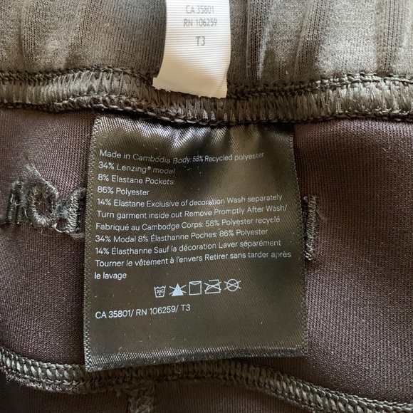 SOLD NWOT lululemon soft ambitions graphite shorts - Picture 7 of 7